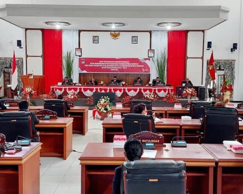 Paripurna DPRD Minahasa