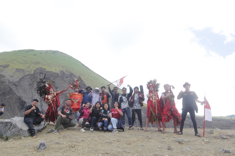 Gunung Lokon