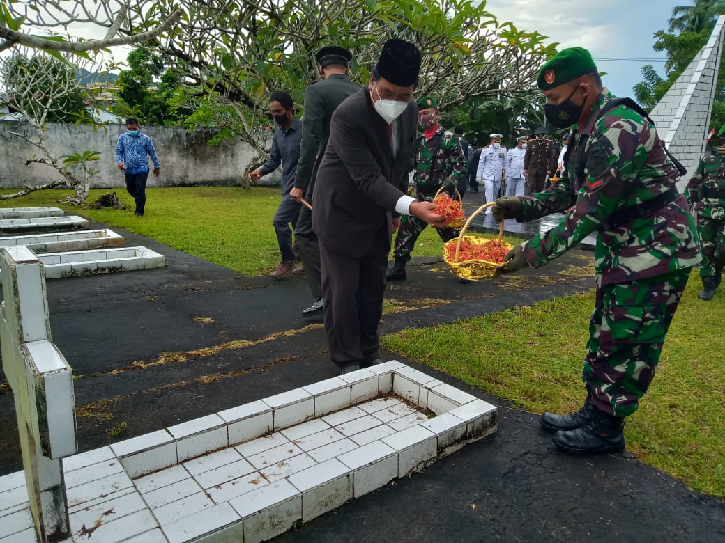 Ziarah Hari Pahlawan Sangihe
