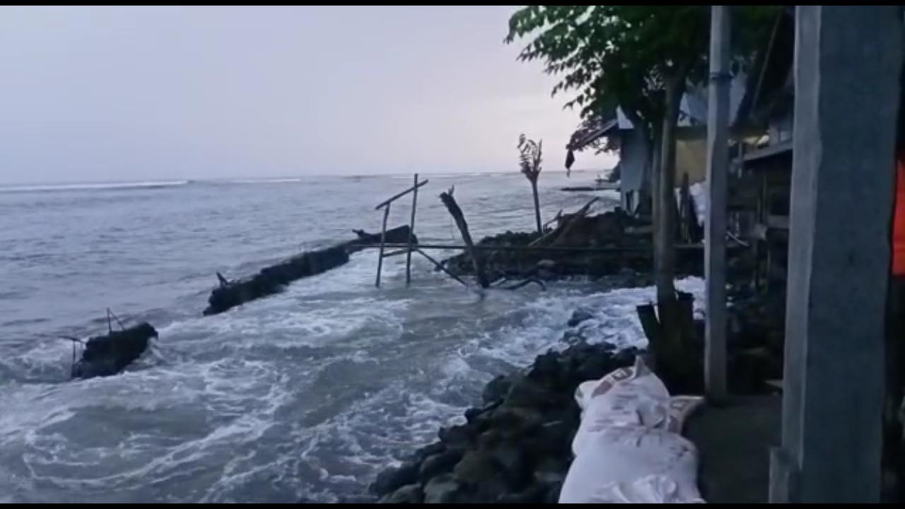 Banjir Rob Minahasa