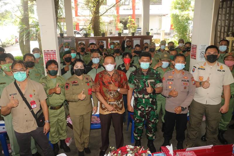 Siskam Swakarsa Linmas Tomohon