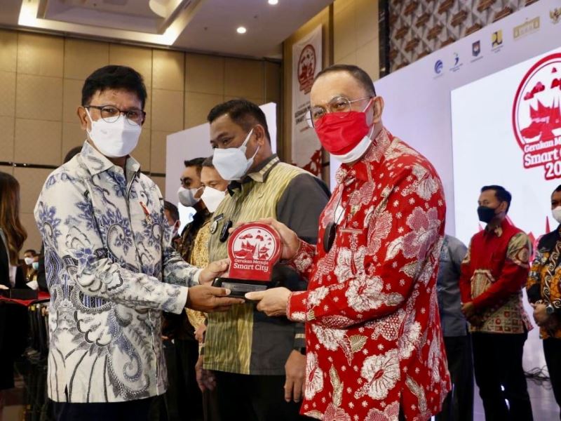 Penghargaan Smart City Minahasa