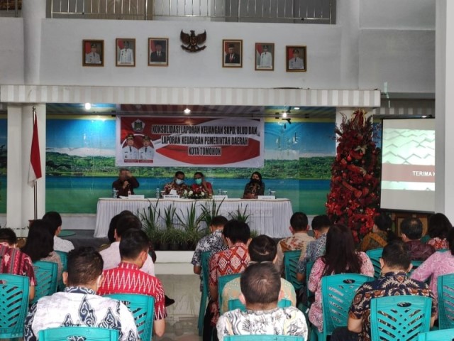 Rapat Pemkot Tomohon