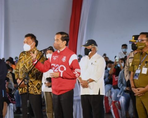 Adve Jokowi Bitung 2