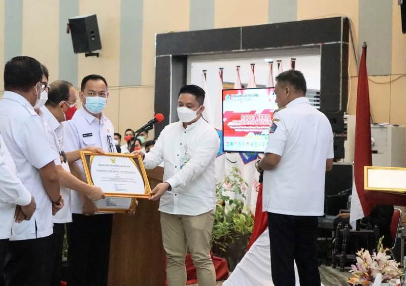 Adve Minahasa Penghargaan BPJS