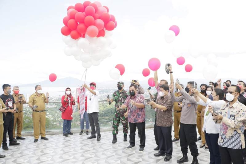 Adve Pilhut Dandes. Minahasa