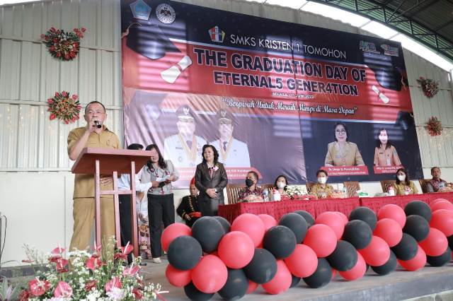 graduation day smks tomohon