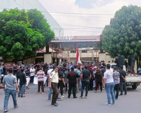 Demonstrasi Polresta Manado