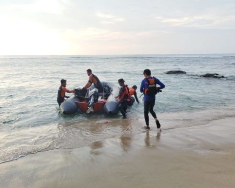 tenggelam pantai kabasaran kapataran