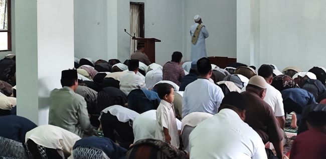 sholat idul fitri tomohon