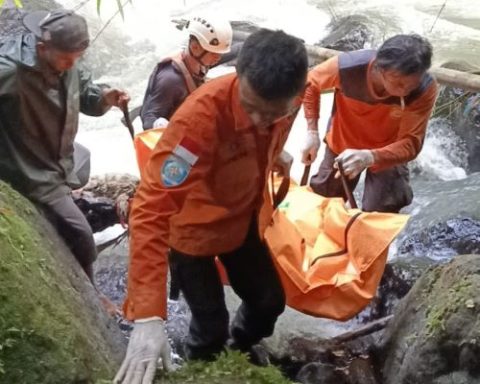hilang air terjun kayuuwi