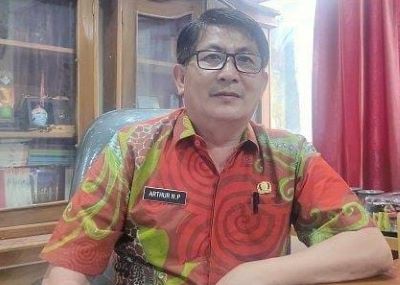 kepala dinas pendidikan minahasa