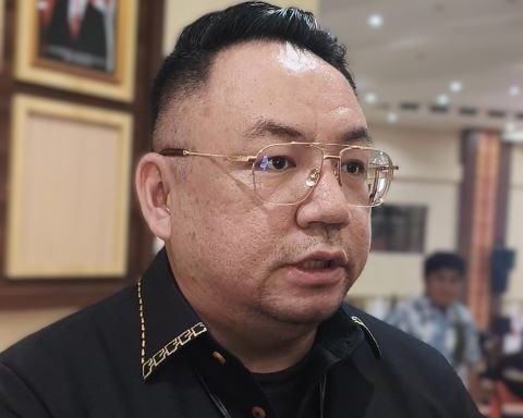 normans luntungan dprd sulut